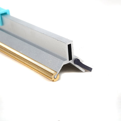 Uproot Carpet Cleaner Rake